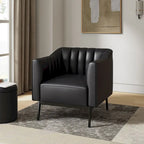 Chaise industrielle en cuir avec capitonnage en canal et pieds en métal