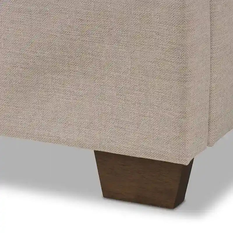 Lit contemporain tapissé de tissu