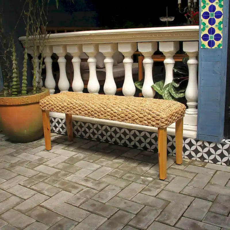 Banc d'intérieur en bois massif et jacinthe d'eau naturelle