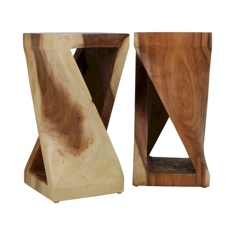 Table d'appoint sculptée en bois naturel par