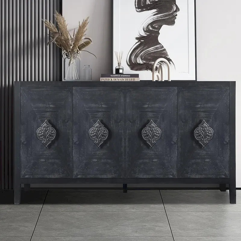 Buffet bas sculpté de fleurs antiques pour le rangement